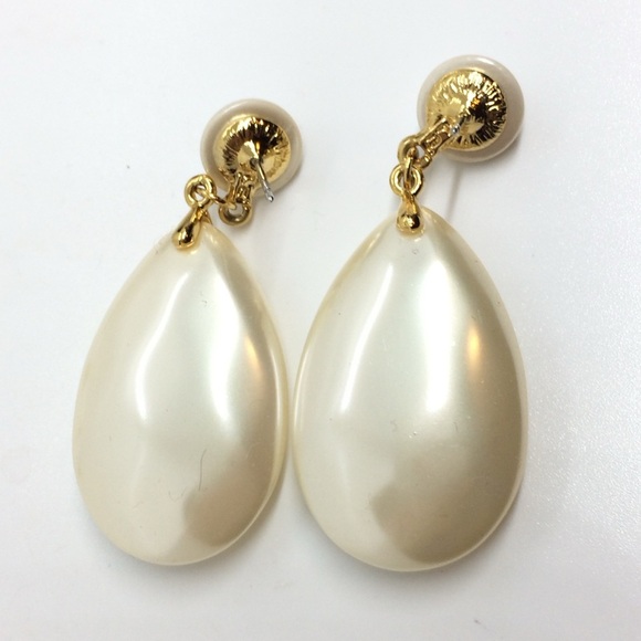 VINTAGE 80S 90S LIZ CLAIBORNE LCI TEARDROP FAUX PEARL RUNWAY EARRINGS LARGE - Picture 9 of 13